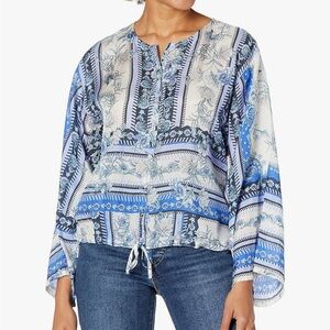 Johnny Wash REVIVE JACKY TOP
Size M (BNWOT)